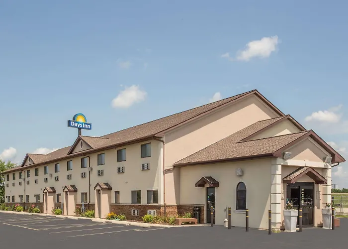 Days By Wyndham Le Roy/bloomington Southeast 2*