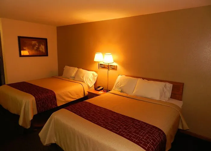 Days By Wyndham Le Roy/bloomington Southeast Hotel Le Roy