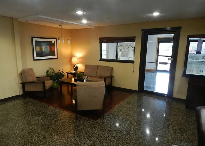 Days By Wyndham Le Roy/bloomington Southeast Le Roy